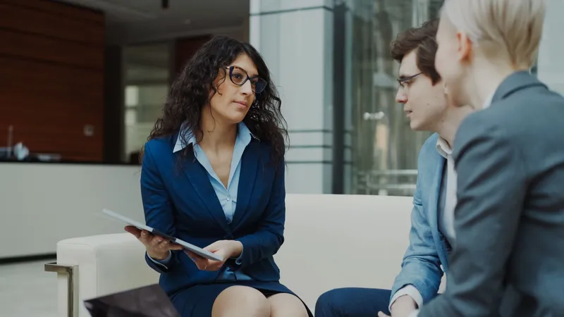 Consultoria WordPress corporativa versus suporte técnico comum: diferenças estratégicas